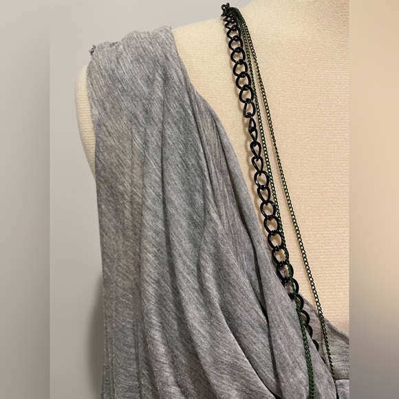 Yigal Azrouel Grey Top with Bubble Hem and Attached Neclace Chain. - Picture 4 of 12